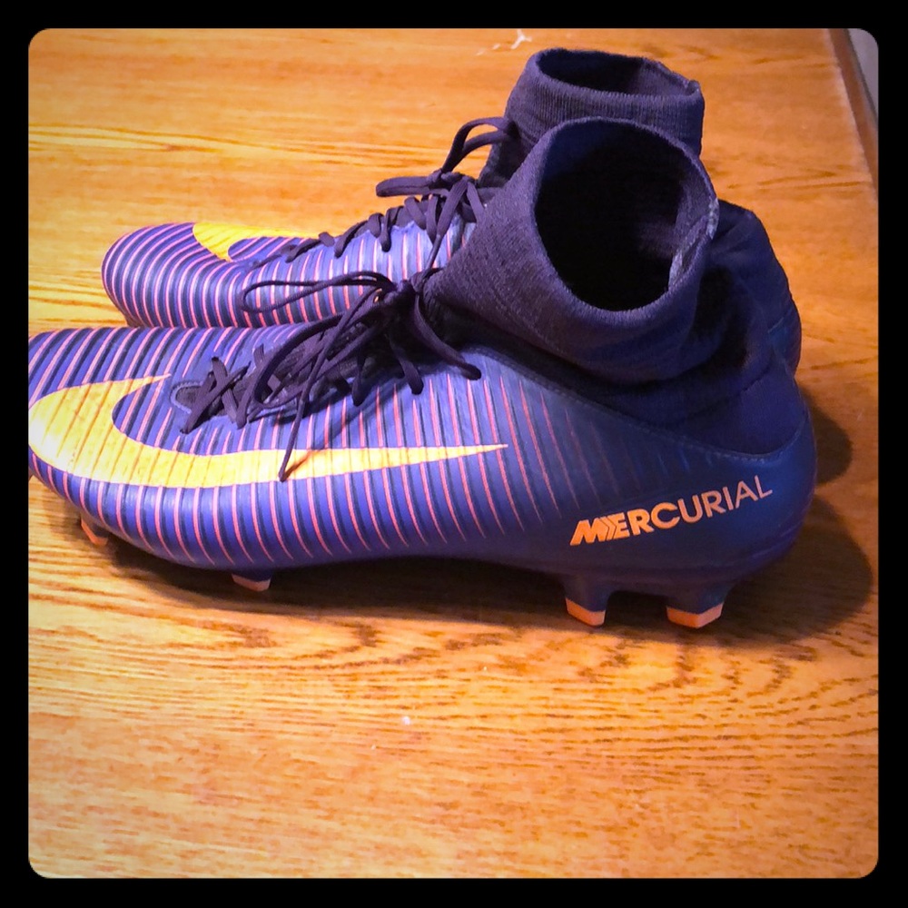 Nike mercurial veloce soccer cleats err lft9 rt8.5